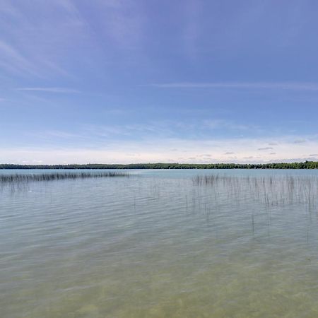 Lakefront Deer River Apt With Dock, Fire Pit And Patio Exteriér fotografie
