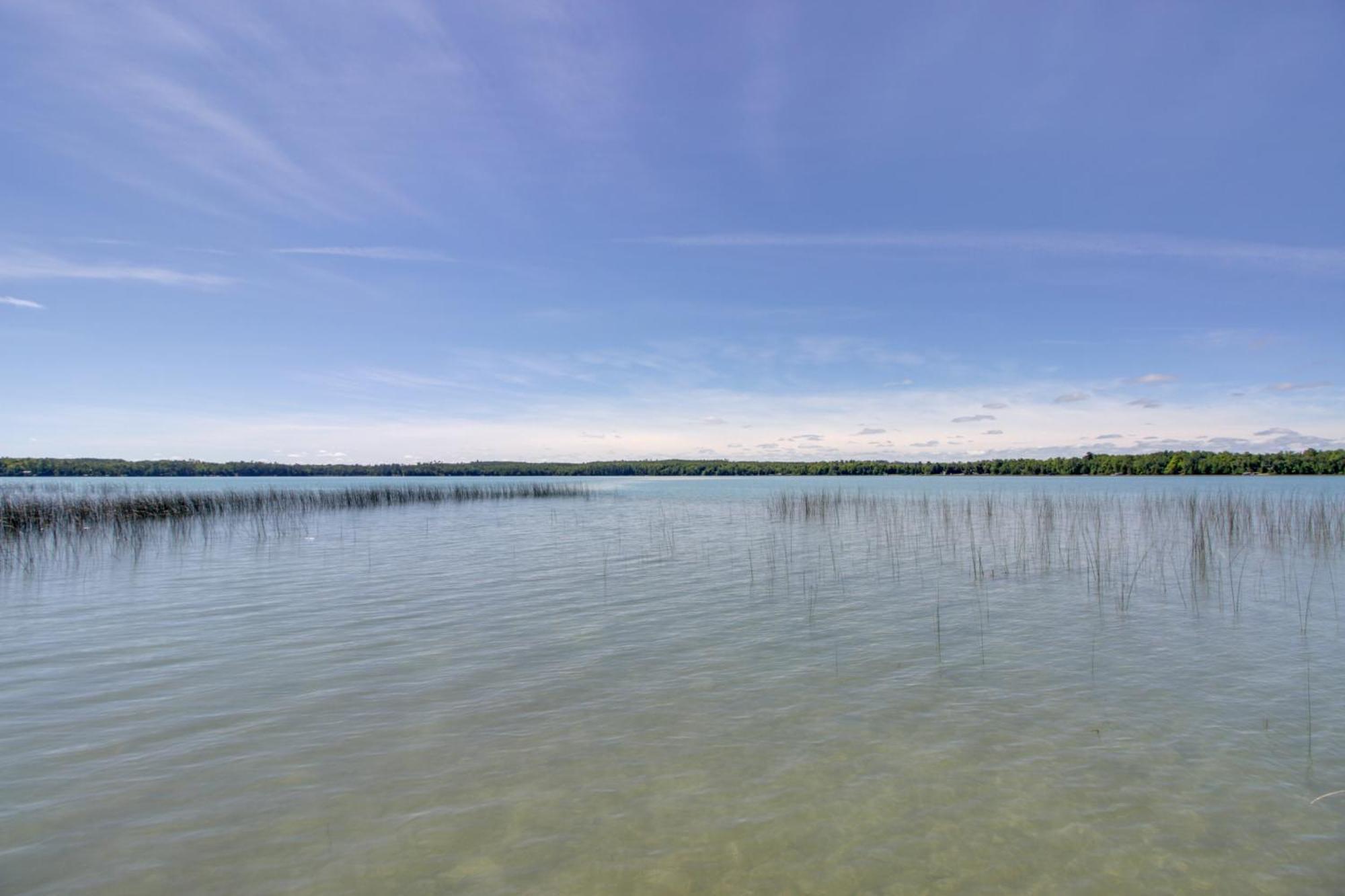 Lakefront Deer River Apt With Dock, Fire Pit And Patio Exteriér fotografie